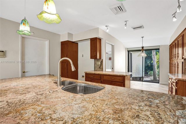 17115 Bay Street, Jupiter, FL 33477