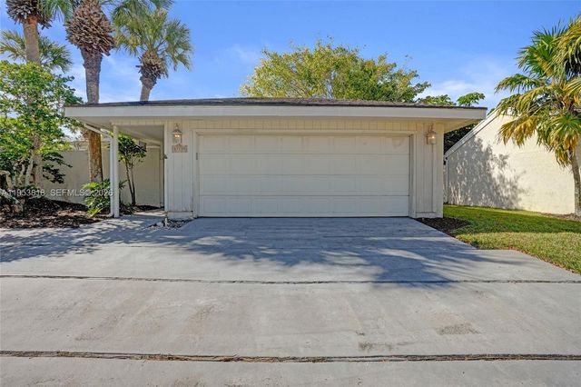 17115 Bay Street, Jupiter, FL 33477