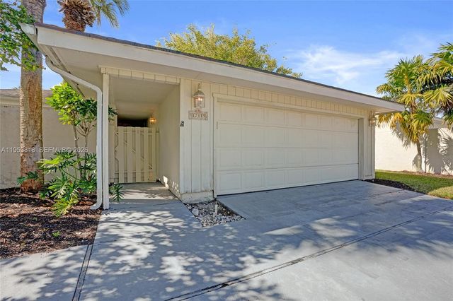 17115 Bay Street, Jupiter, FL 33477