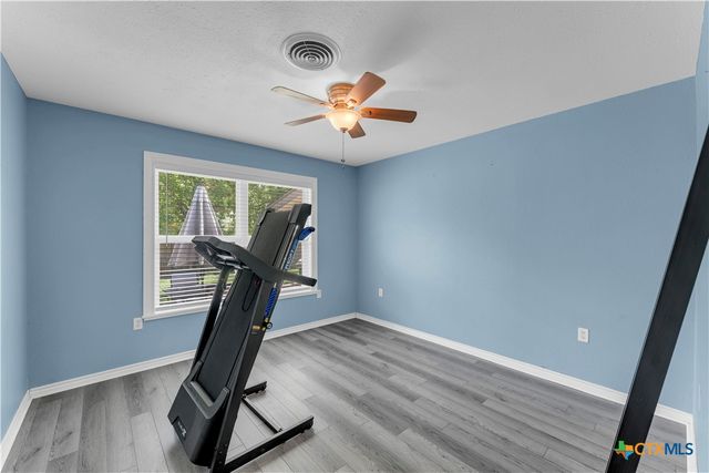 209 E Live Oak Street, Burnet, TX 78611