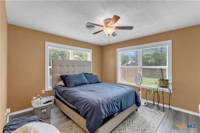 209 E Live Oak Street, Burnet, TX 78611