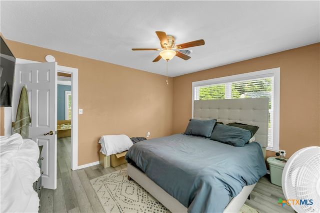 209 E Live Oak Street, Burnet, TX 78611