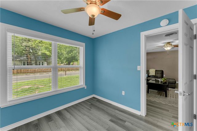 209 E Live Oak Street, Burnet, TX 78611
