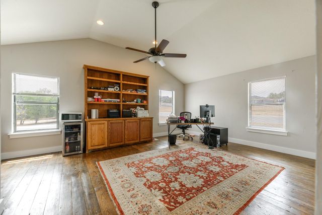 3413 Hunter RD, San Marcos, TX 78666