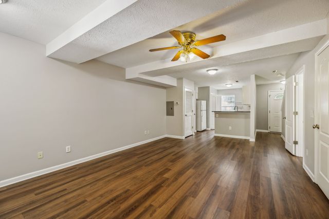1625 Center Pointe Dr, Murfreesboro, TN 37130