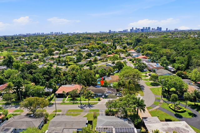 2732 NW 9th Terrace, Wilton Manors, FL 33311