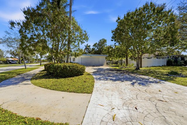 2732 NW 9th Terrace, Wilton Manors, FL 33311