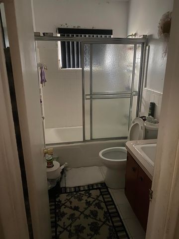 2732 NW 9th Terrace, Wilton Manors, FL 33311