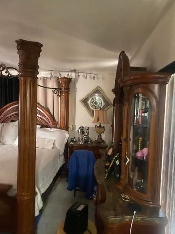 2732 NW 9th Terrace, Wilton Manors, FL 33311