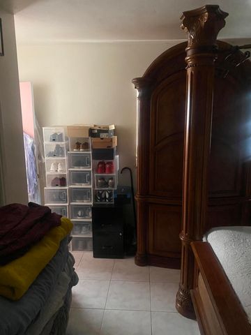 2732 NW 9th Terrace, Wilton Manors, FL 33311