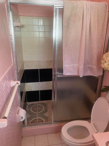 2732 NW 9th Terrace, Wilton Manors, FL 33311