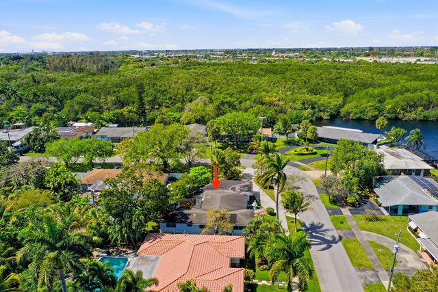 2732 NW 9th Terrace, Wilton Manors, FL 33311