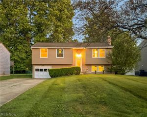 5179 Willow Crest Avenue, Austintown, OH 44515