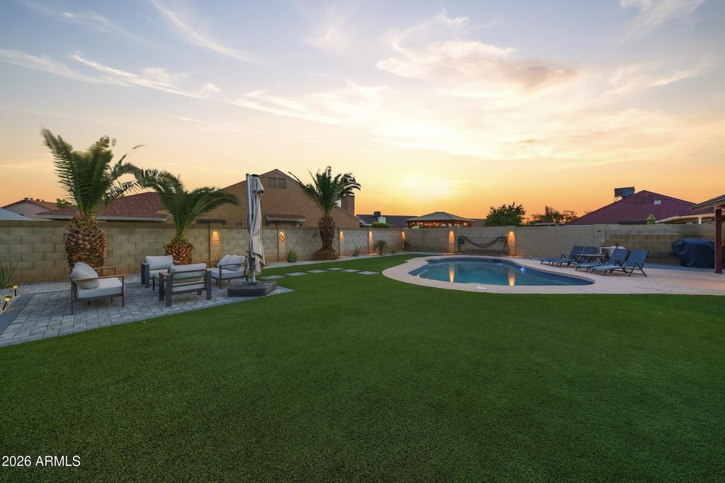 10007 W MEADOWBROOK Avenue, Phoenix, AZ 85037 — exterior