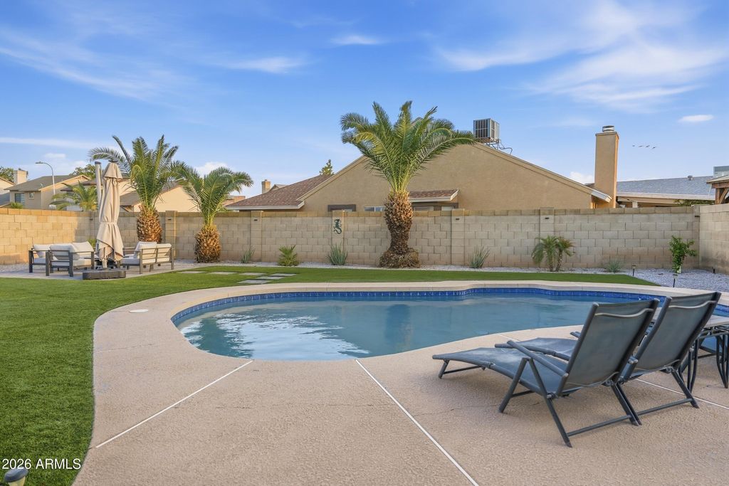 10007 W MEADOWBROOK Avenue, Phoenix, AZ 85037 — photo 5