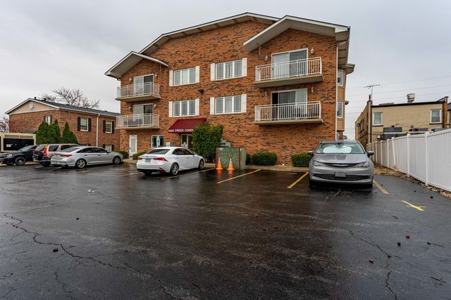 15505 Cicero Avenue 2C, Oak Forest, IL 60452