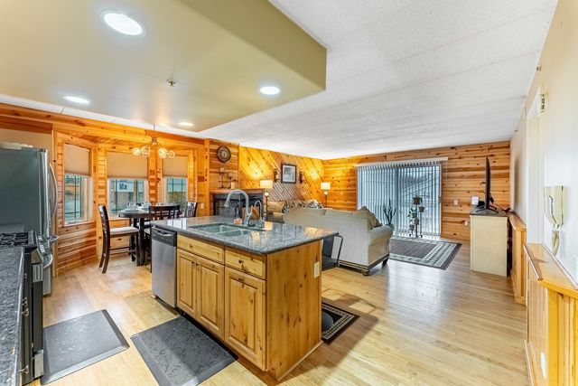 15505 Cicero Avenue 2C, Oak Forest, IL 60452
