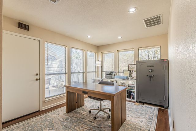 18 Crosslands Road, Benbrook, TX 76132