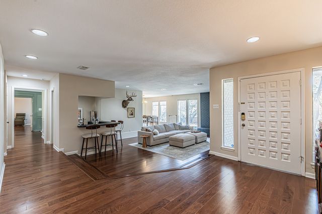 18 Crosslands Road, Benbrook, TX 76132