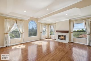 27220 Carrington, Los Altos Hills, CA 94022
