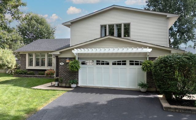 669 Kensington Way, Bolingbrook, IL 60440