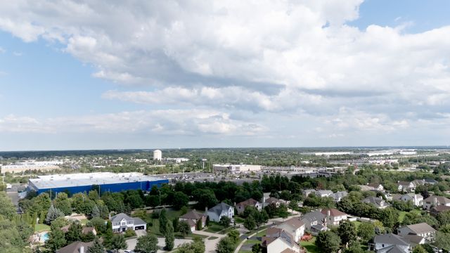 669 Kensington Way, Bolingbrook, IL 60440