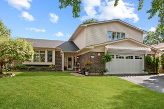 669 Kensington Way, Bolingbrook, IL 60440