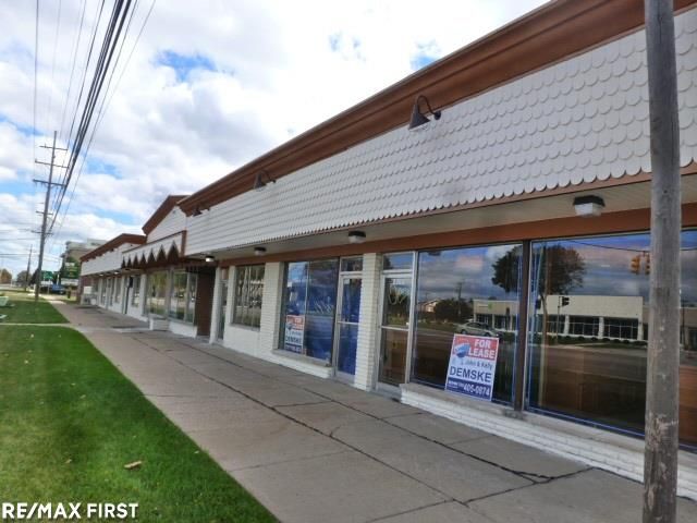 8306 12 MILE Road, Warren, MI 48093