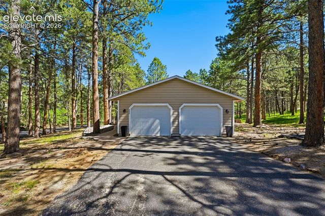 990 Bend In The Trail Road, Monument, CO 80132