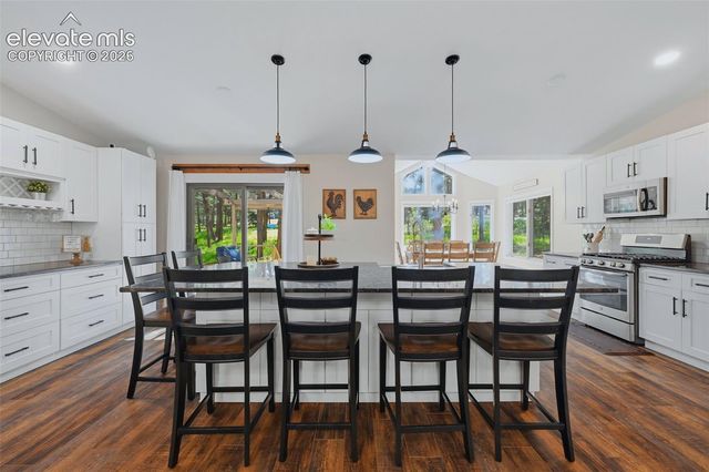 990 Bend In The Trail Road, Monument, CO 80132