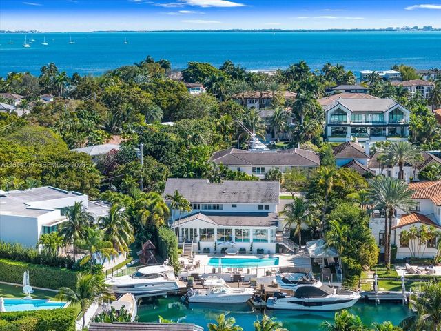 6832 Sunrise Ct, Coral Gables, FL 33133