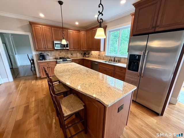 46 Hoseye Coach Road, Newtown, CT 06470