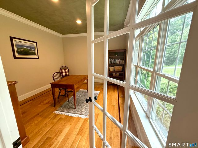 46 Hoseye Coach Road, Newtown, CT 06470