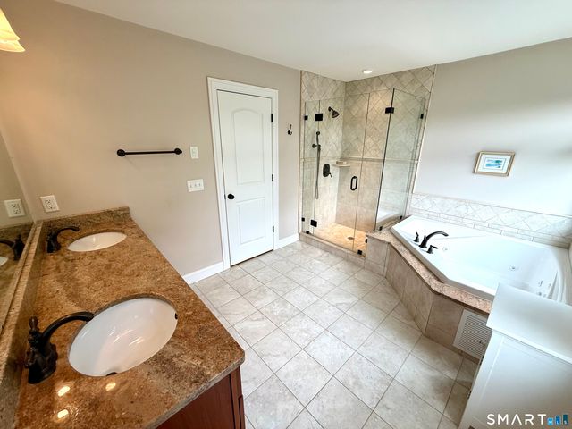 46 Hoseye Coach Road, Newtown, CT 06470