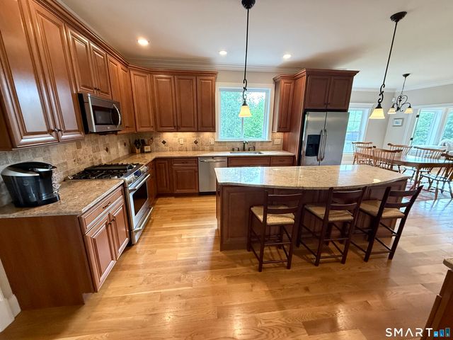 46 Hoseye Coach Road, Newtown, CT 06470