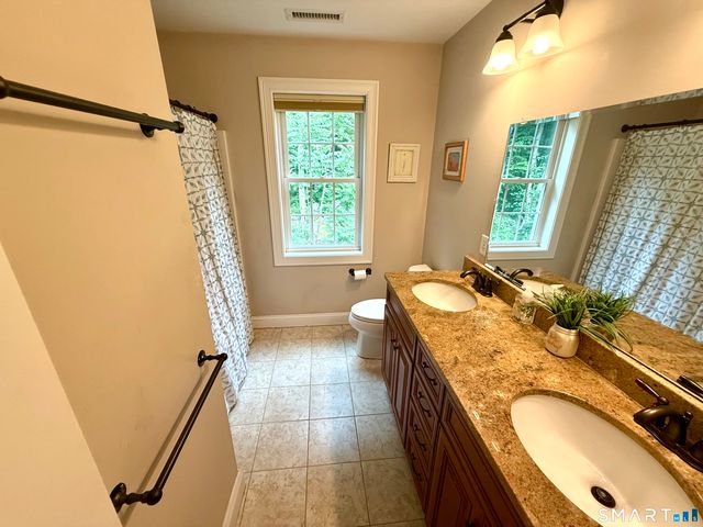46 Hoseye Coach Road, Newtown, CT 06470