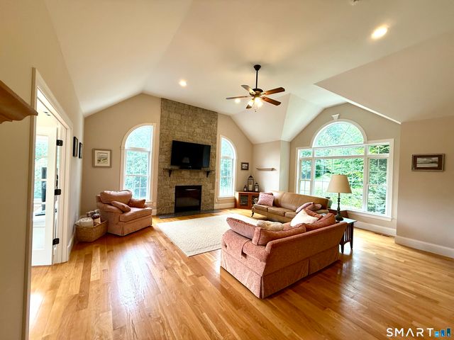 46 Hoseye Coach Road, Newtown, CT 06470