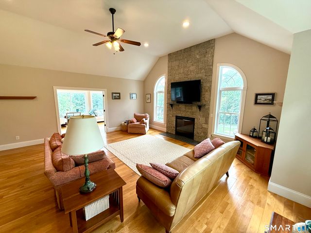 46 Hoseye Coach Road, Newtown, CT 06470
