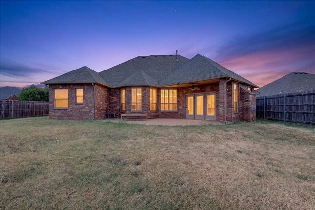 3204 Valley Brook, Norman, OK 73071