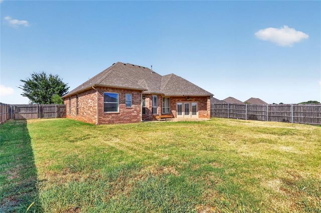 3204 Valley Brook, Norman, OK 73071