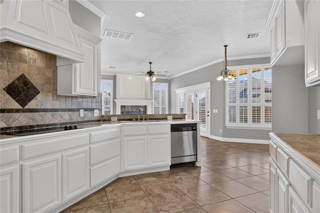 3204 Valley Brook, Norman, OK 73071