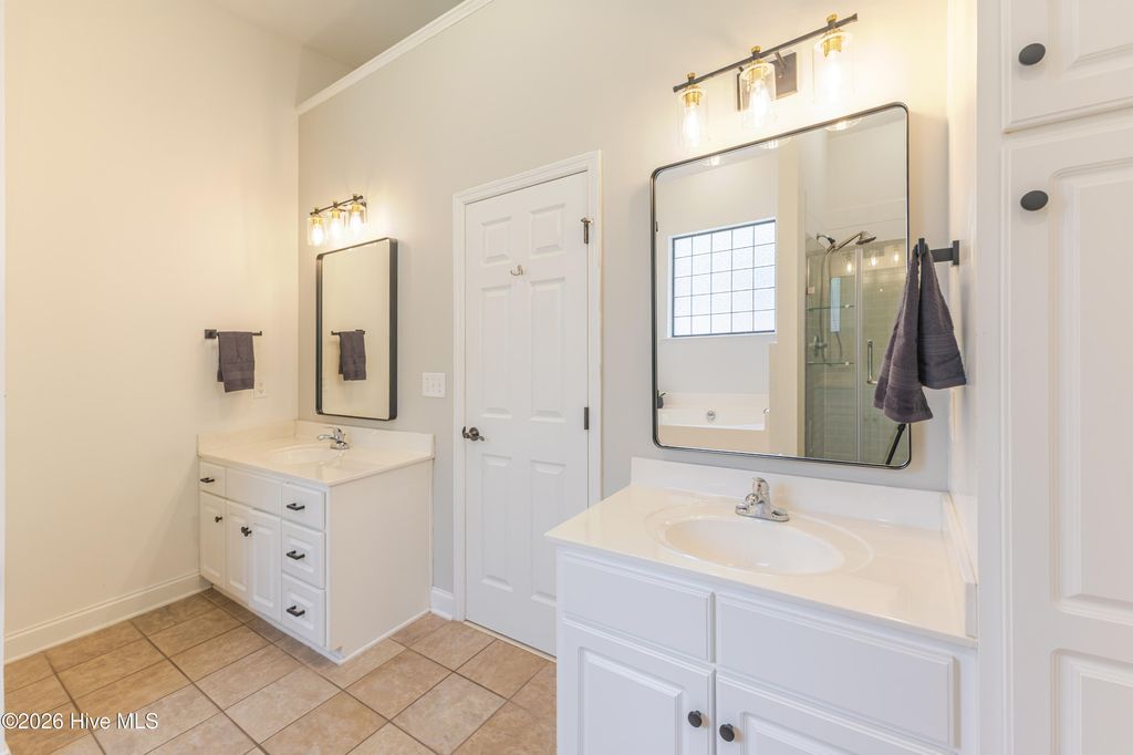 Image 13 of property listing at 523 Sussex Court, Aiken, SC 29803