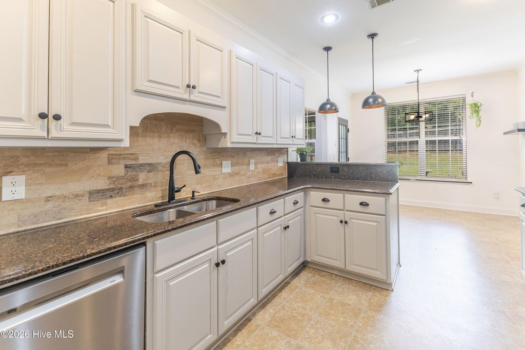 Image 22 of property listing at 523 Sussex Court, Aiken, SC 29803
