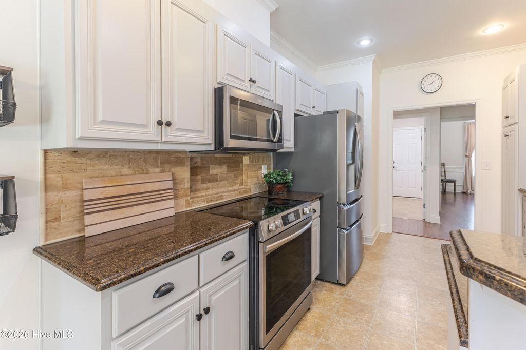 Image 23 of property listing at 523 Sussex Court, Aiken, SC 29803