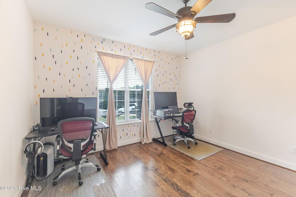 Image 27 of property listing at 523 Sussex Court, Aiken, SC 29803