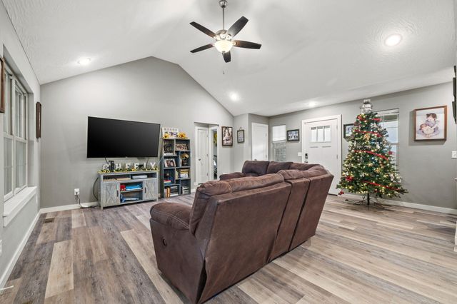 504 James Street, Billings, MO 65610