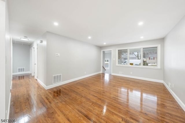 683 Maple Ave, Rahway City, NJ 07065