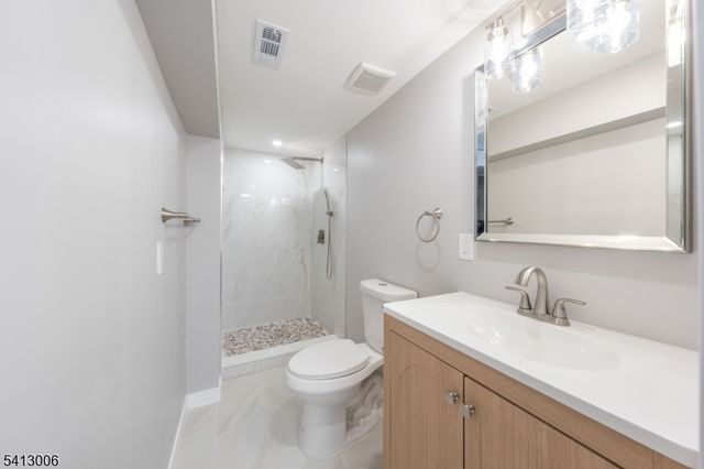 683 Maple Ave, Rahway City, NJ 07065