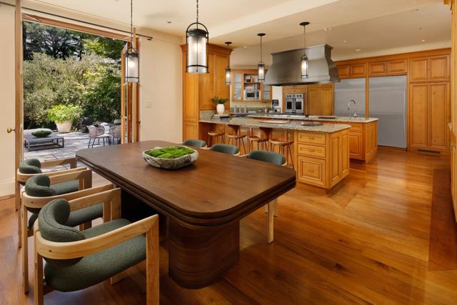 211 Winding Way, Woodside, CA 94062