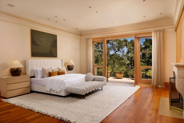 211 Winding Way, Woodside, CA 94062